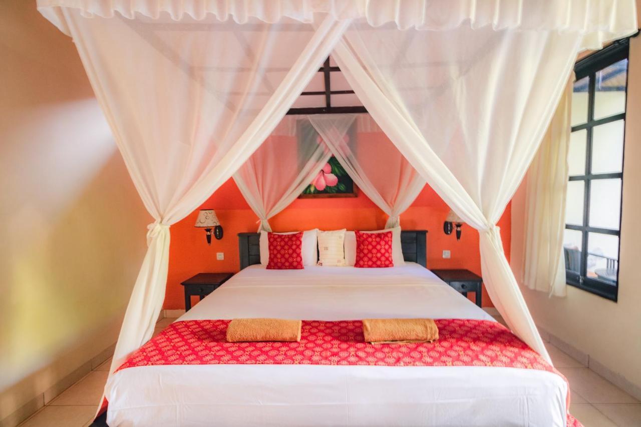 Giri Sari Guest House Pemuteran Exterior foto