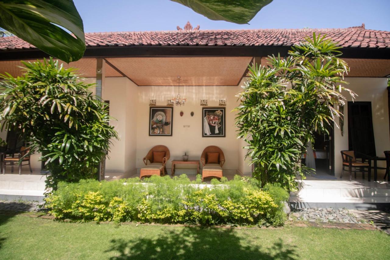 Giri Sari Guest House Pemuteran Exterior foto
